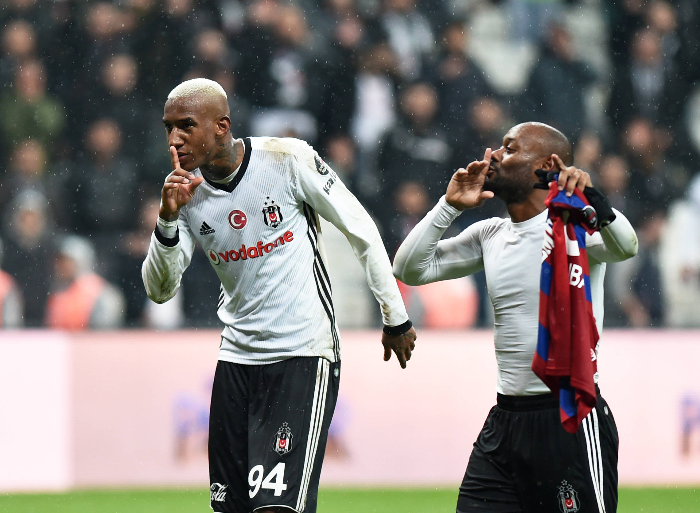 阿贾克斯梅开二度希望冲击欧联杯冠军